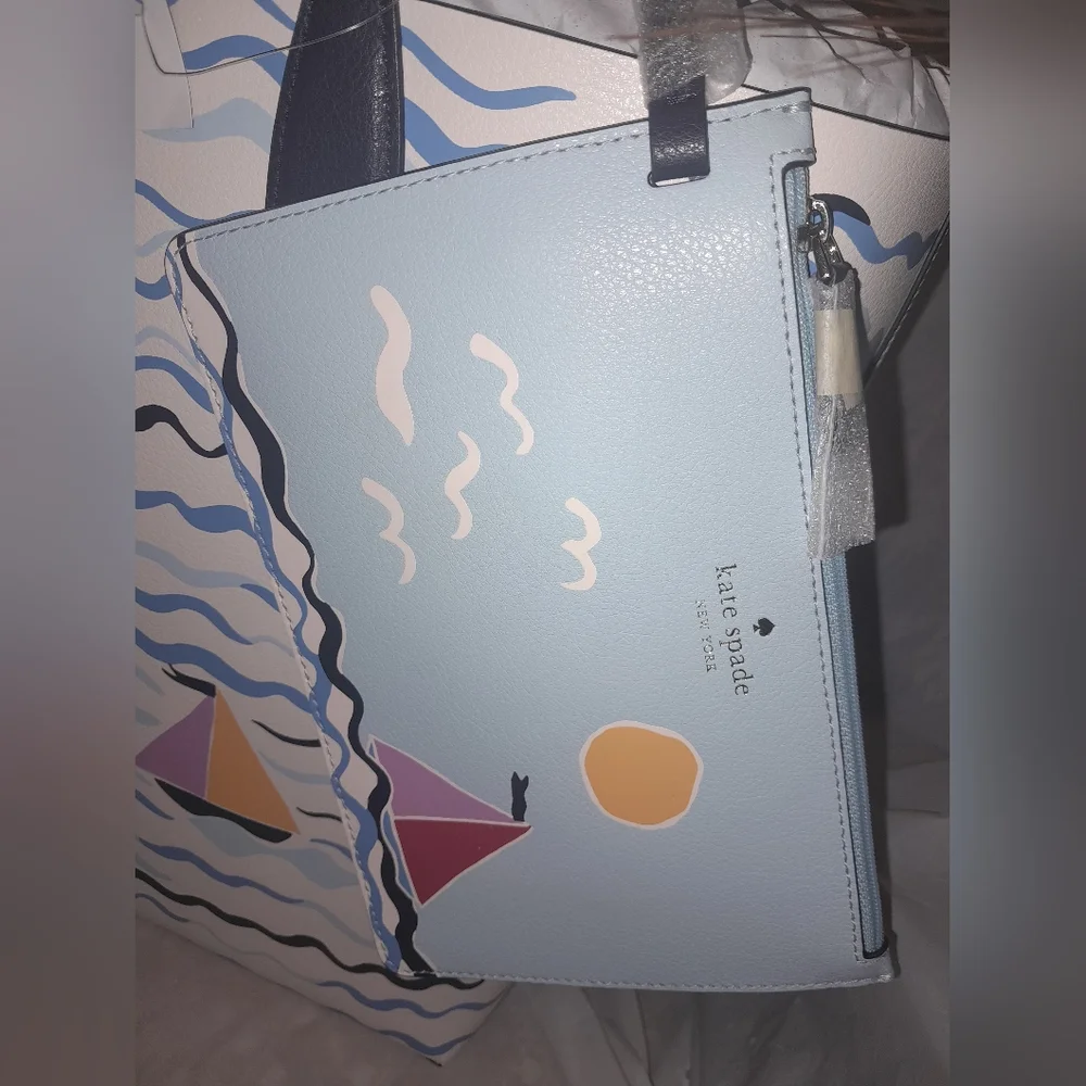 New Kate Spade Set Sail Large Leather Tote With Matching Detachable 8"Wristlet🌸 - Picture 3 of 7